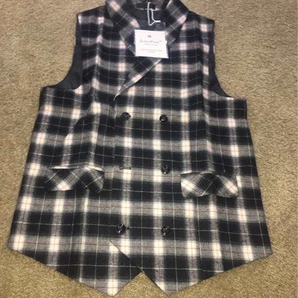 Vest - Picture 1 of 2